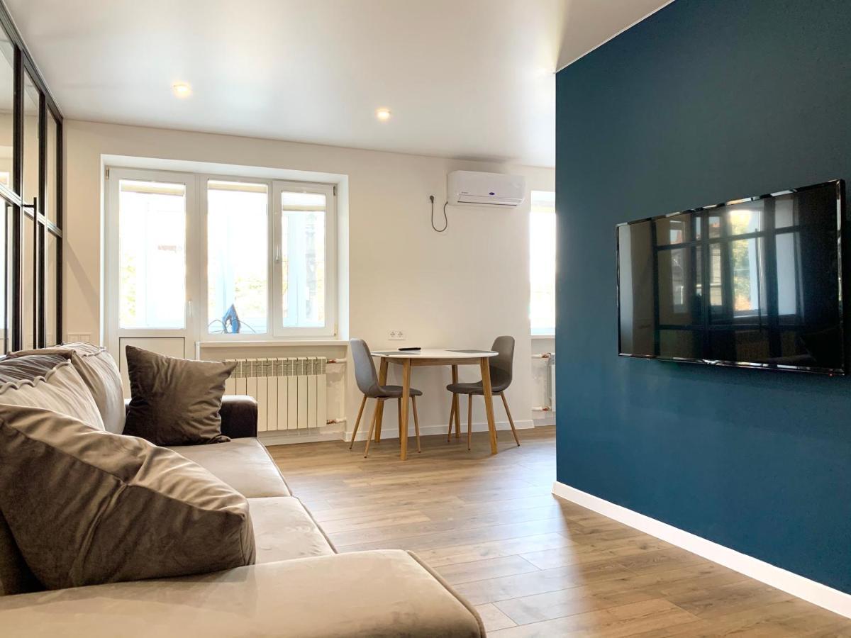 Navy City Center Apartment Двокімнатні Апартаменти В Центрі Міста Poltava Kültér fotó