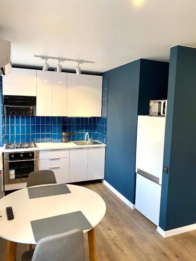 Navy City Center Apartment Двокімнатні Апартаменти В Центрі Міста Poltava Kültér fotó