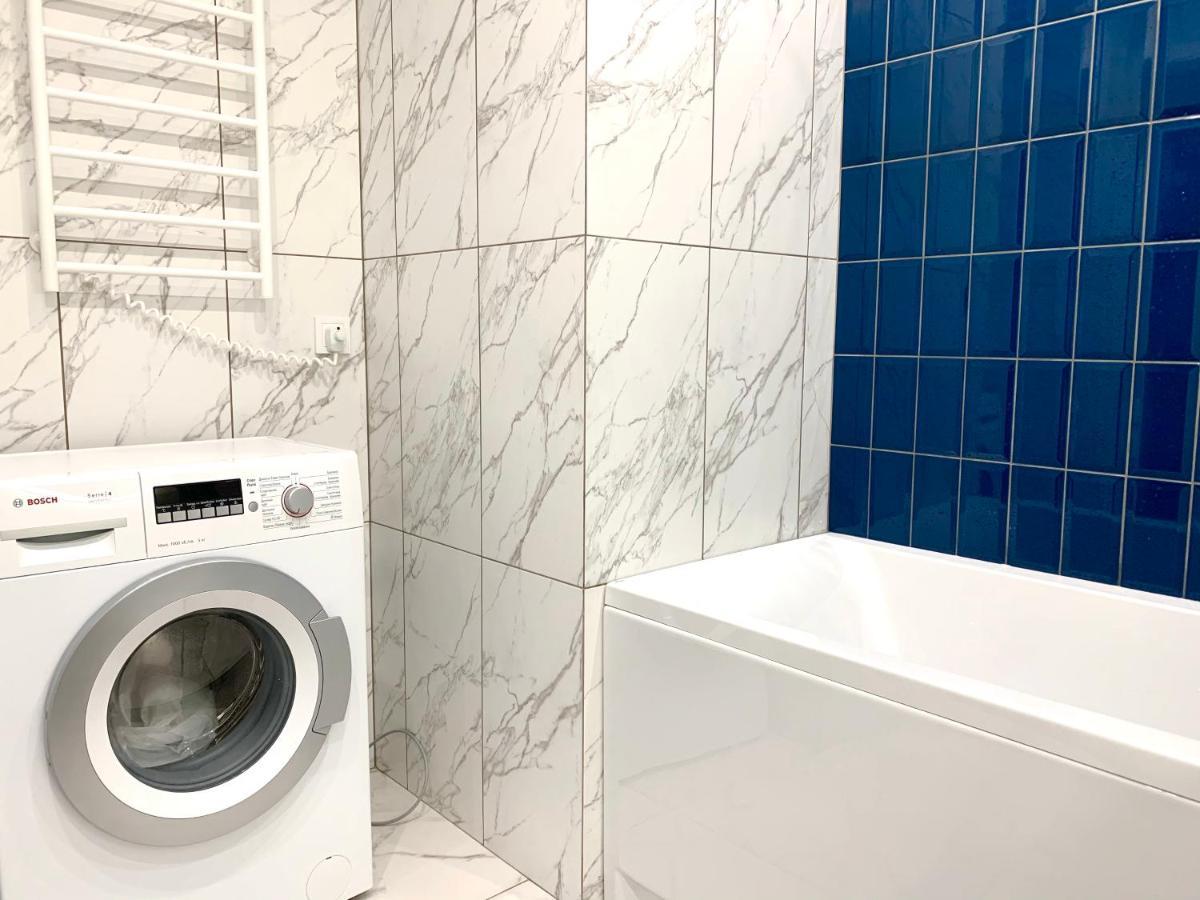 Navy City Center Apartment Двокімнатні Апартаменти В Центрі Міста Poltava Kültér fotó